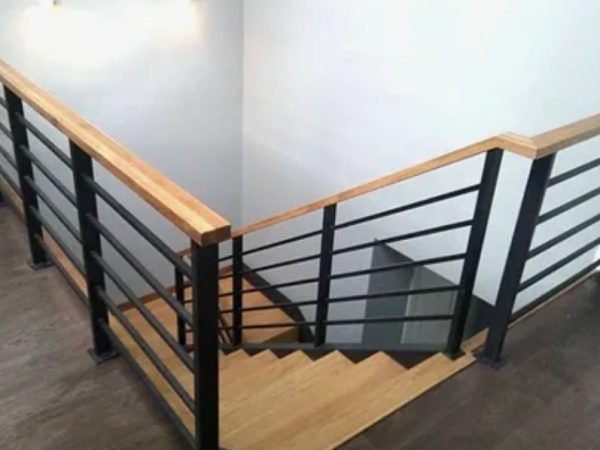 Перила и ограждения для лестниц