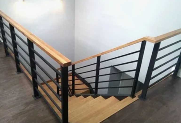 Перила и ограждения для лестниц