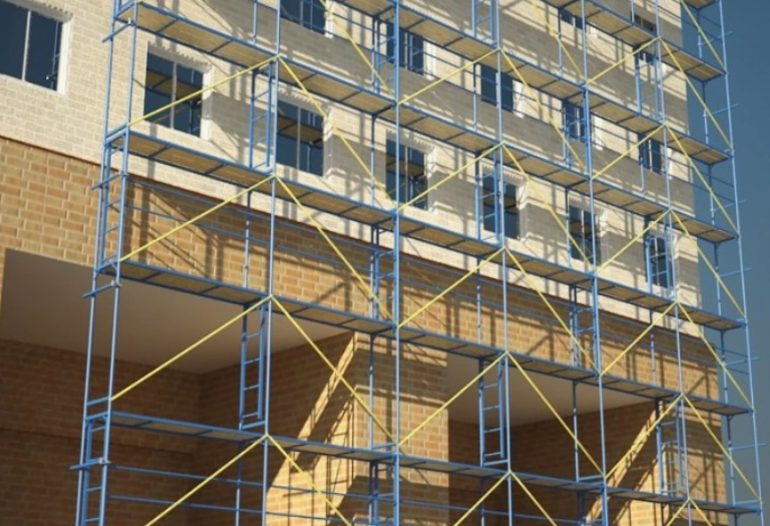 Сколько стоит леса для строительства: надежность и экономия на высоте