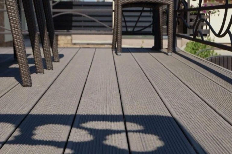 Терраса без ухода: чем террасная доска из ДПК WOODGRAND лучше традиционной древесины